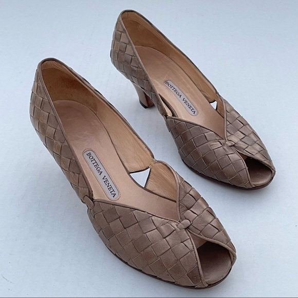 Bottega Veneta Shoes - Bottega Veneta Vintage 80s Intrecciato Weave Leather Peep Toes Pumps Light Brown